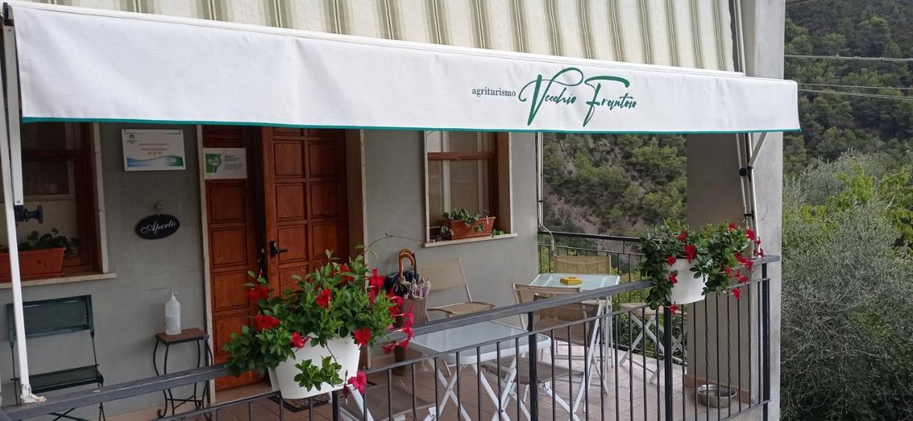 Agriturismo Vecchio Frantoio Villatella Exterior photo